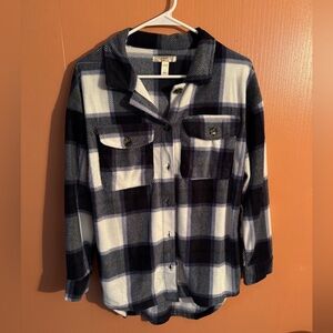 NYC Plaid Button Up Shirt Women’s Large NWOT Blue White Flannel Style